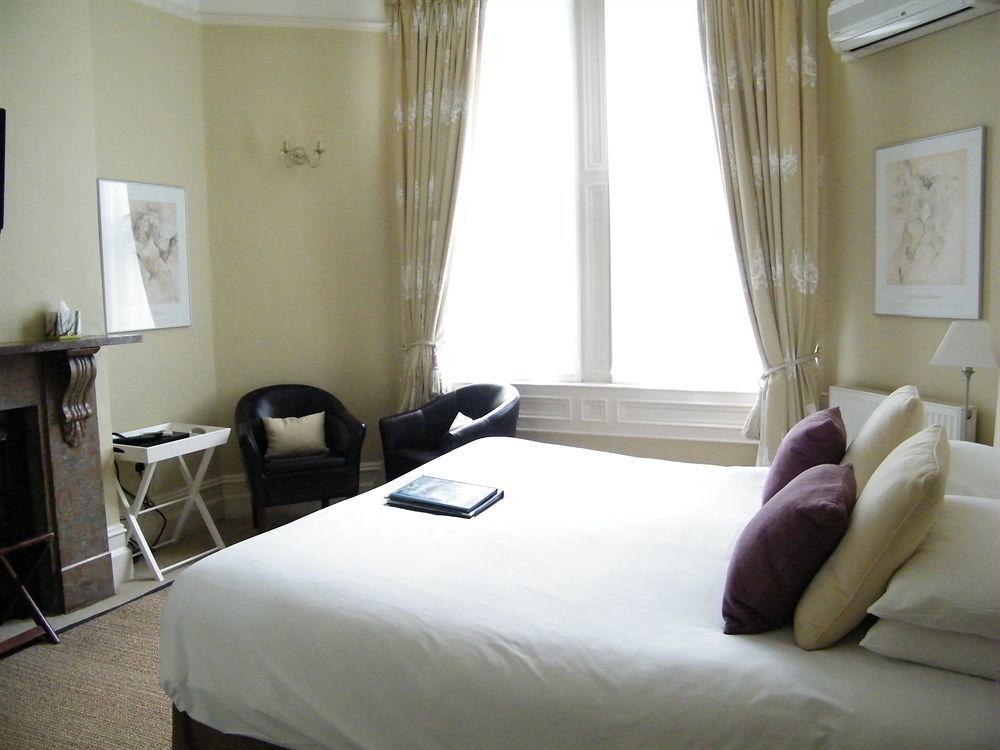 โอลด์ฟิลด์ เฮาส์ Bed & Breakfast บาธ ภายนอก รูปภาพ