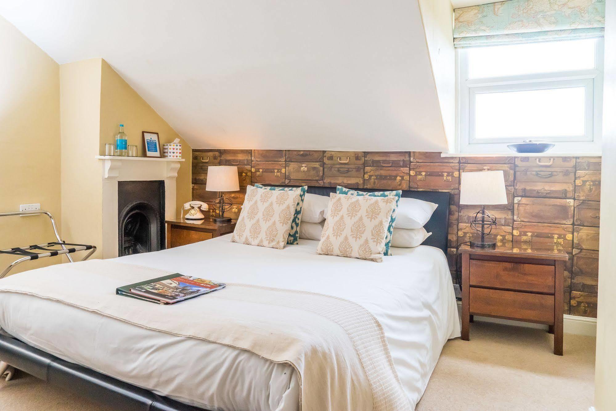 โอลด์ฟิลด์ เฮาส์ Bed & Breakfast บาธ ภายนอก รูปภาพ