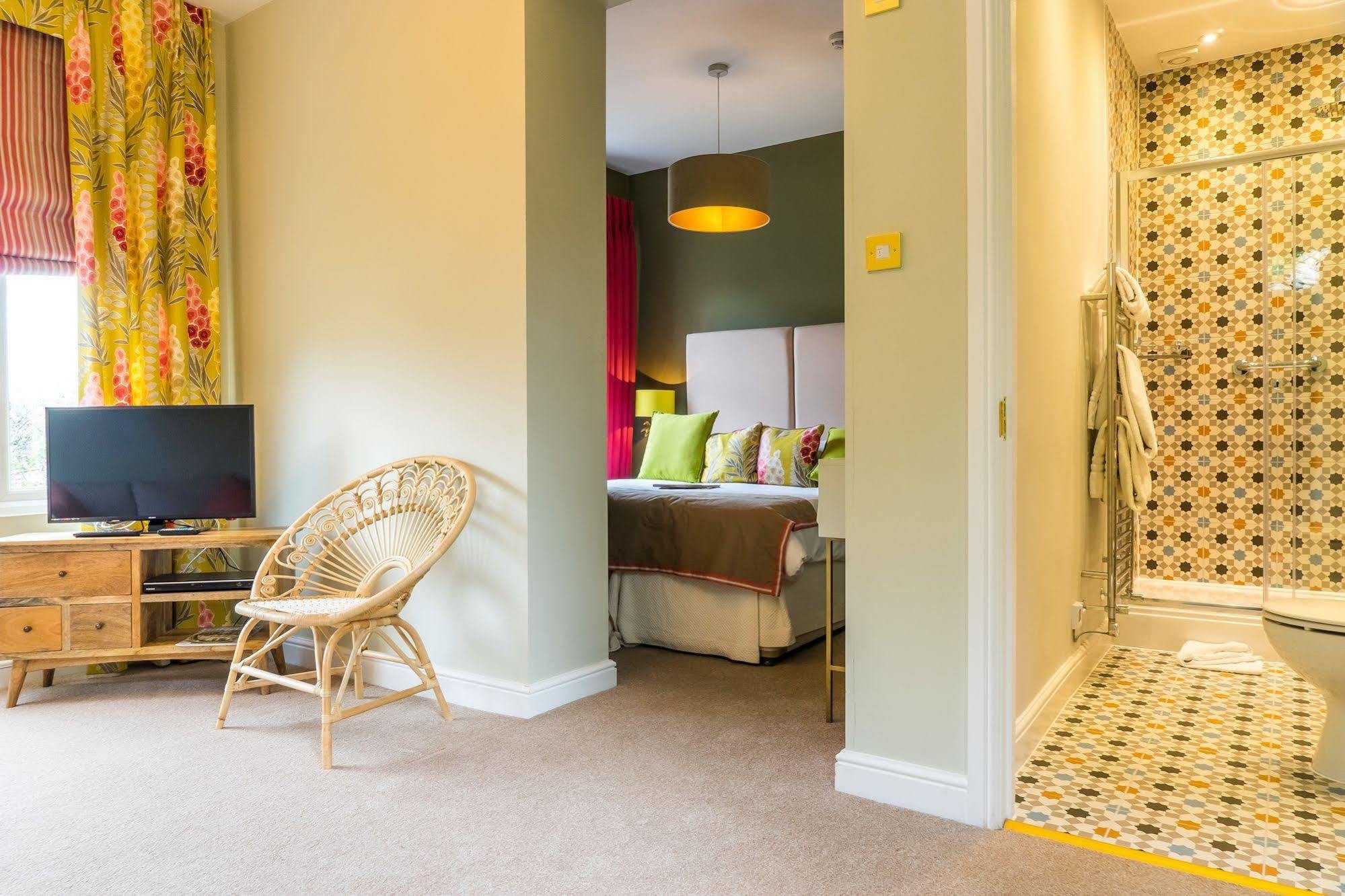 โอลด์ฟิลด์ เฮาส์ Bed & Breakfast บาธ ภายนอก รูปภาพ