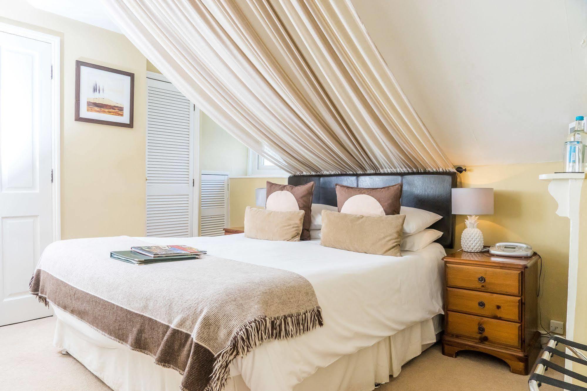 โอลด์ฟิลด์ เฮาส์ Bed & Breakfast บาธ ภายนอก รูปภาพ